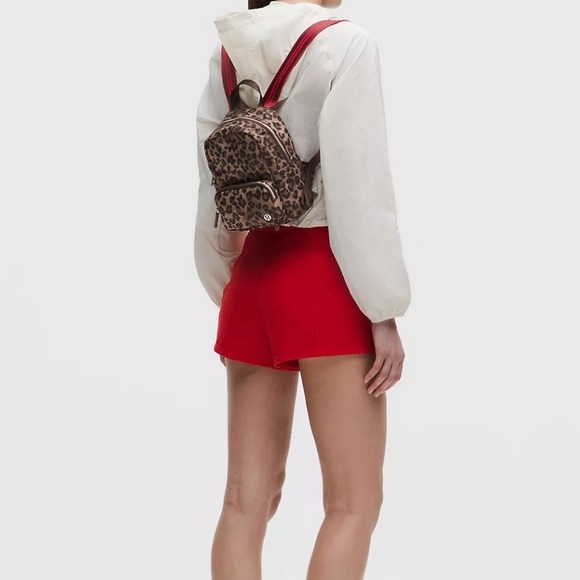 NWT - Lululemon Everywhere Backpack Mini 4L Metal Hardware - Picture 2 of 14